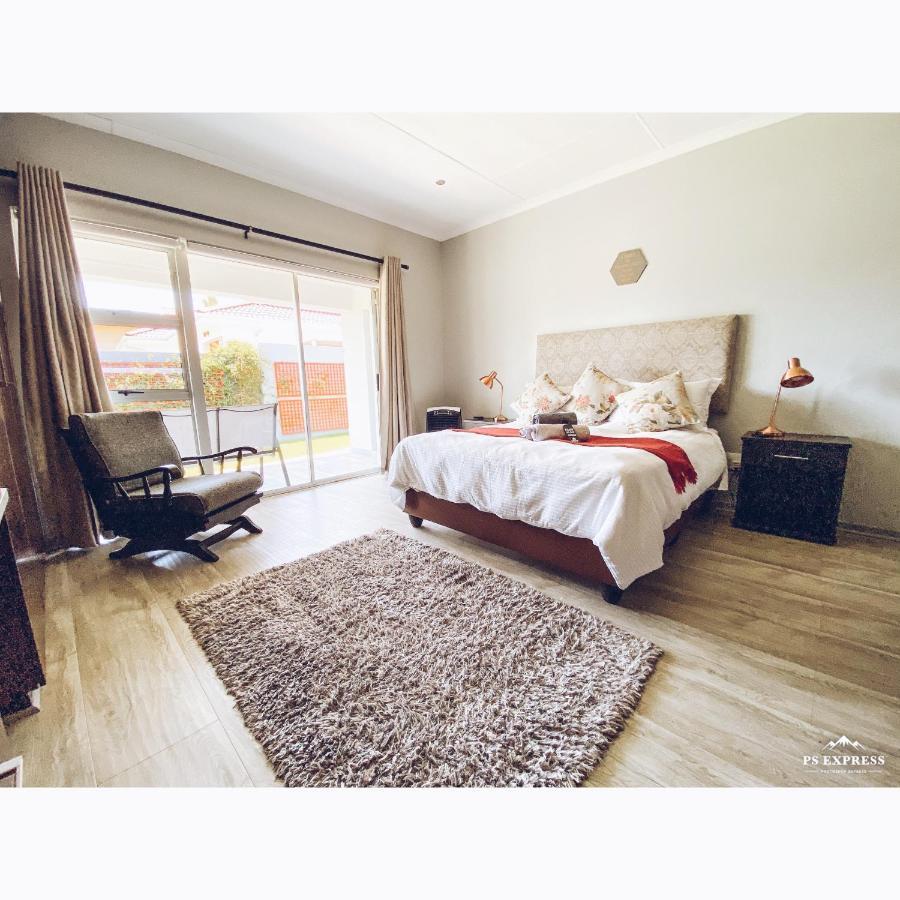 Hotel The Urban Mossel Bay Esterno foto